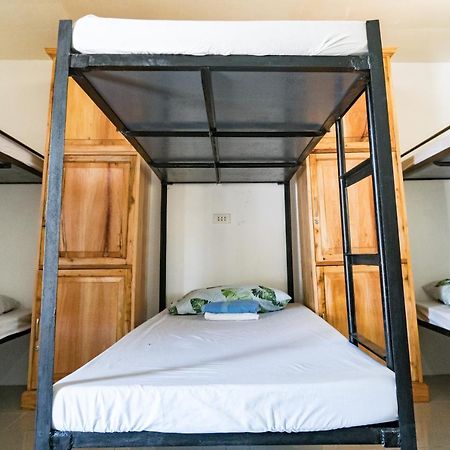 Island Girl Bed And Breakfast Moalboal Buitenkant foto