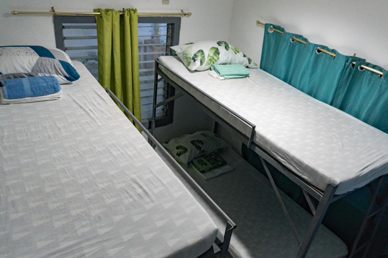 Island Girl Bed And Breakfast Moalboal Buitenkant foto