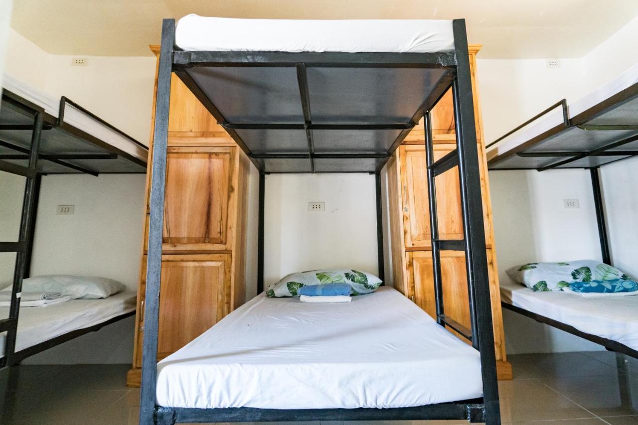 Island Girl Bed And Breakfast Moalboal Buitenkant foto